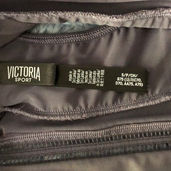 Like new Victoria’s Secret sports bra - Picture 5 of 7